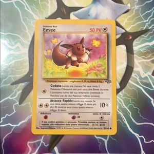 Vintage 1995 Eevee Pokémon Card